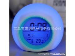 爆款~七彩发光自然声闹钟/静音电子钟 情人节礼物 床头钟表厂家图1