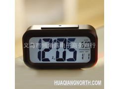 欧乐聪明钟 感光时钟超大屏幕LCD LED闹钟电子钟 光感应夜光钟图1