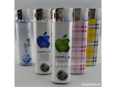 一次性打火机批发厂家直销 小圆机包画苹果打火机 塑料电子打火机图1
