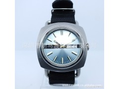 批发库存时尚手表 电子手表 情侣表 男/女学生休闲手表图1