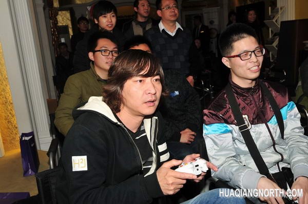 网友在用XBOX无线连接W1500玩儿游戏