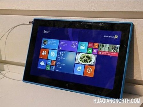 哪款值得拥有?iPad Air PK lumia 2520