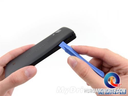 Nexus 5完全拆解：维修太简单了