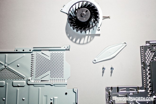 图赏：PS4官方拆解