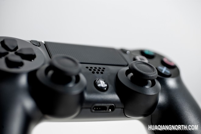 图赏：PS4官方拆解