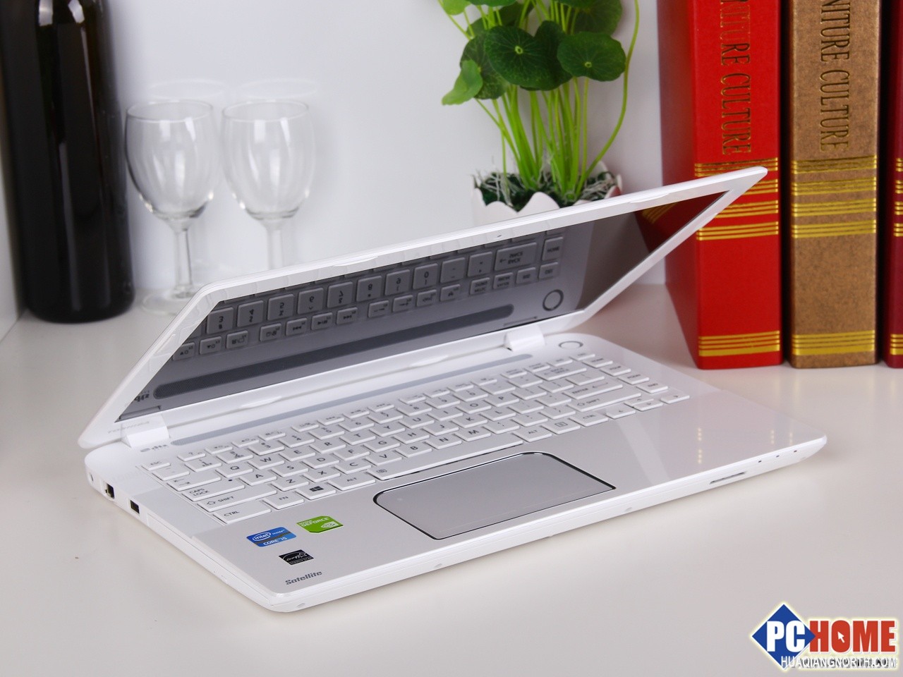 至薄机身 东芝L40笔记本跌破4000元