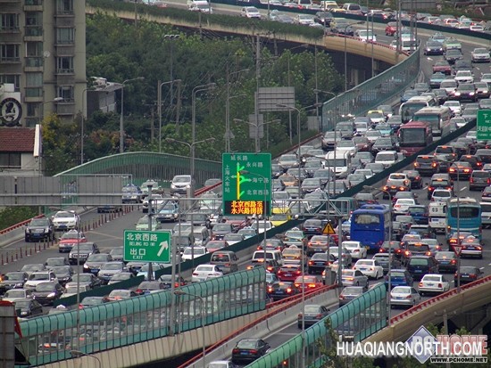 捕捉城市脉动 明基GH680F长焦相机体验