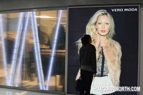 ▲光圈：F5.6 快门速度：1/60s 感光度：IS0-360 焦距：32mm