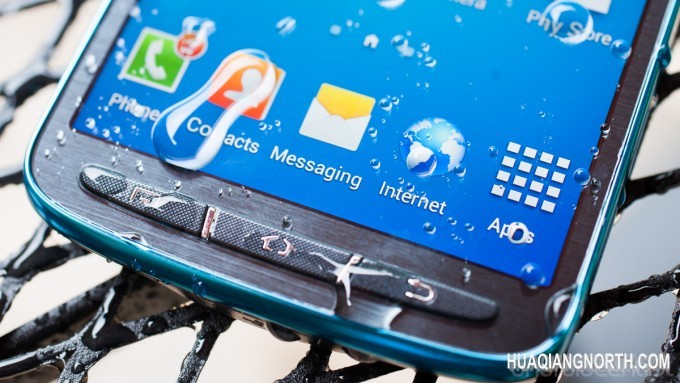最后对厂商而言,任何的一次产品发布都是出于营销的需求。Galaxy S4的每个衍生版本发布都在刺激这个大产品的销量,并且拍照版本、防水版本、Mini版本都针对不同的消费需求。