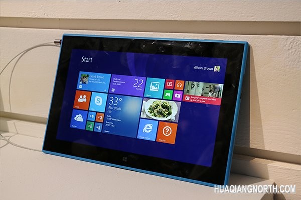 诺基亚Lumia 2520体验 设计完胜微软Surface