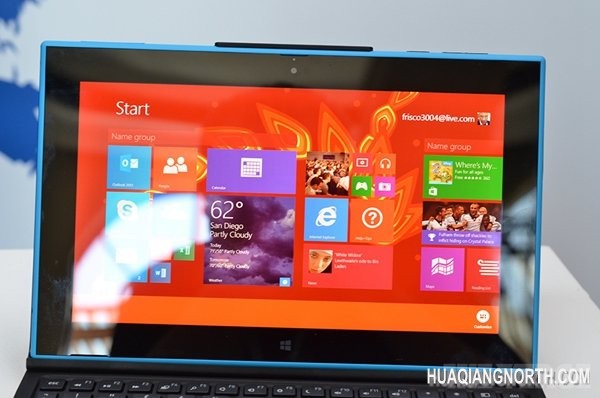 诺基亚Lumia 2520上手体验 与iPad竞争嫩了点