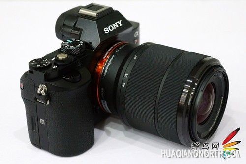 索尼α7R整体外观——侧面图