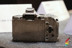 奥林巴斯E-M1机身和M.Z 12-40mm F2.8 PRO镜头组合