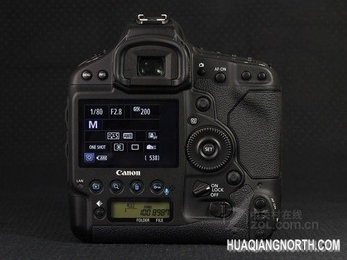 佳能5D Mark III 正面图