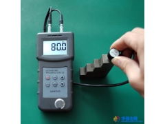 便携式多功能UM6500超声波测厚仪图1